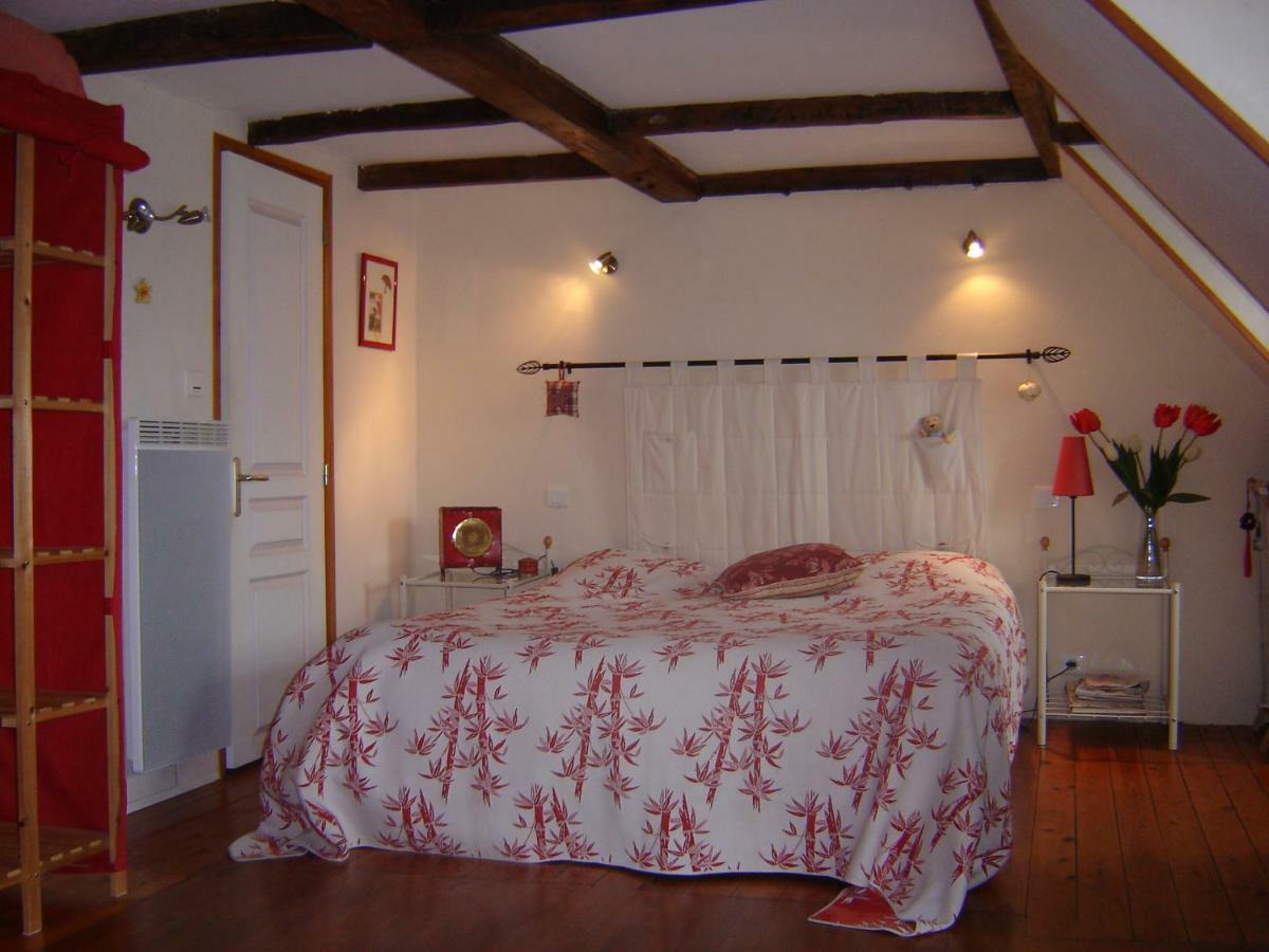 Le Logis Du Roc Bed & Breakfast Granville Exterior photo
