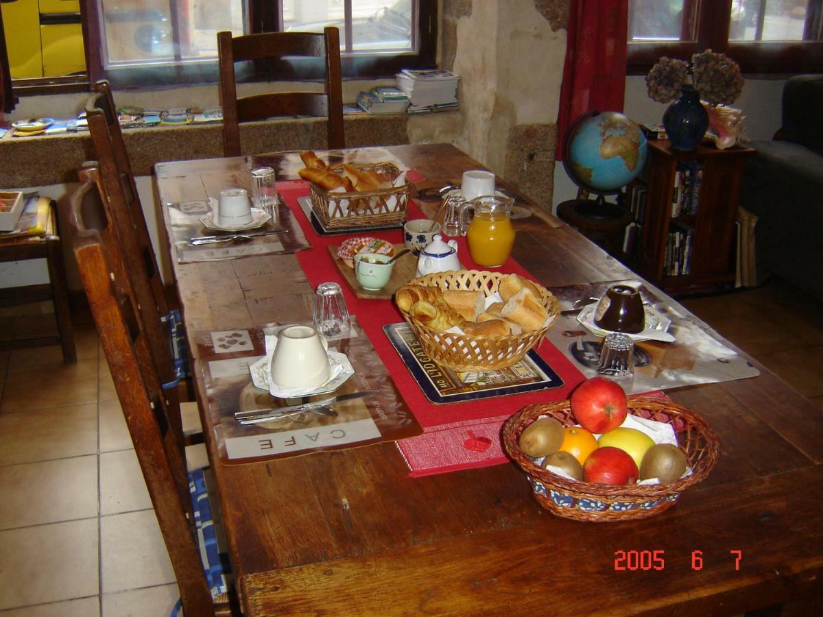Le Logis Du Roc Bed & Breakfast Granville Exterior photo